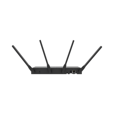 Router con Wi-Fi 4x4 MU-MIMO  hasta 2 watts de potencia  antenas de 3 dBi  10 puertos Gigabit  1 Puerto SFP+