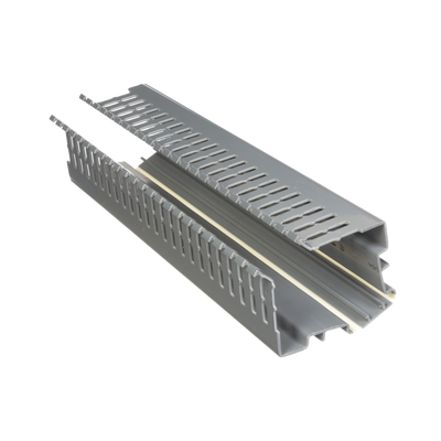 Canaleta para Cable en Esquina  5.33" x 4.58"  6 Pies  Color Gris