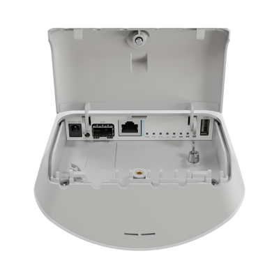(mANTBox ax 15s) Punto de Acceso  Sectorial de 120°/ WiFi 6 Doble Banda 2.4Ghz y 5Ghz/Antena Integrada 15 dBi/Con 1 Puerto  Ethernet PoE In + 1 puerto SFP 2.5Gbps