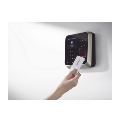 Lector de huella con Inteligencia Artificial  mas exacto  Uso para Control de acceso y Tiempo y Asistencia