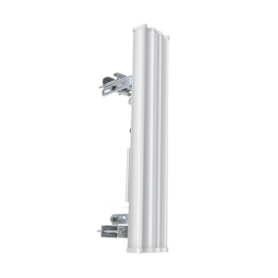 Antena sectorial para radio estaciones base airMAX de 90 grados de cobertura horizontal  5 GHz (5.15-5.85 GHz) de 20 dBi