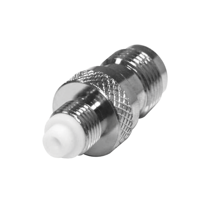 Adaptador en Línea  de Conector TNC Hembra a FME Hembra  Niple Europeo  Níquel/ Oro/ Teflón.