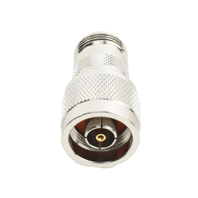 Adaptador en Línea  de Conector N Macho Inverso a N Hembra  Níquel/ Oro/ Teflón.