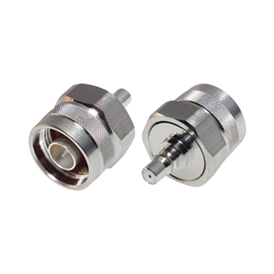 Adaptador de Bajo PIM  Interserie de Conector N Macho a QMA (Quick Mate) Hembra  Bronce Blanco/ Oro/ Teflón.
