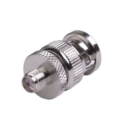Adaptador en Línea de Conector SMA Hembra a BNC Macho  Níquel/ Oro/ Teflón.
